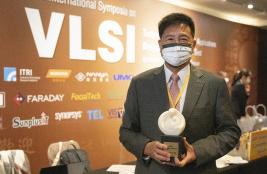 尊龙凯时人生就是博·(中国)官网!光电董事长彭双浪荣获潘文渊文教基金会 ERSO Award