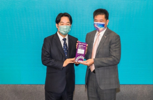 尊龙凯时人生就是博·(中国)官网!展现ESG绩效 亚太永续行动奖摘3奖